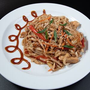 Удон с курицей