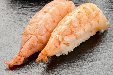 Суши с креветкой