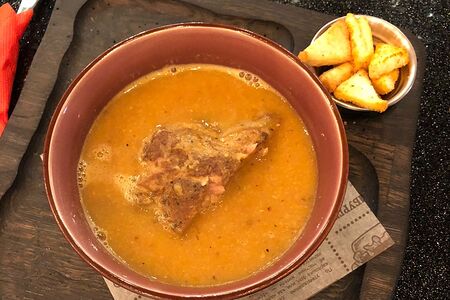 Суп-пюре гороховый с ребрами