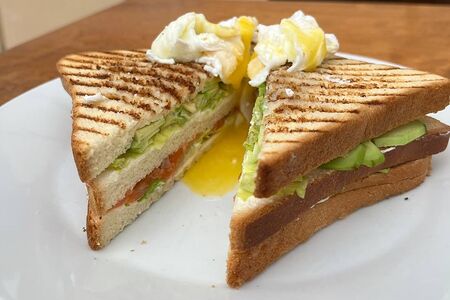 Сандвич с форелью