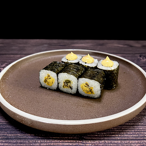 Мини-ролл с мидиями