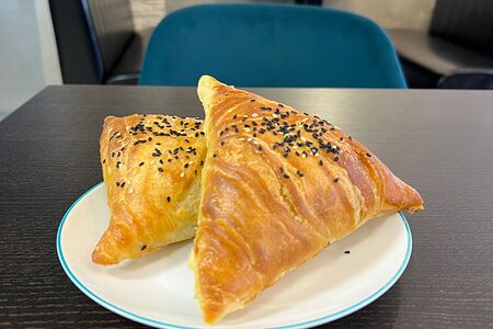 Самса слоеная с говядиной