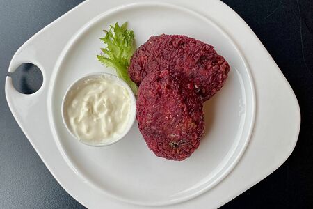 Свекольные котлеты