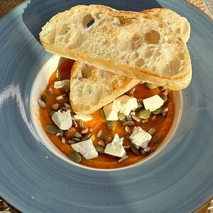 Тыквенный мусс с сыром и орехами