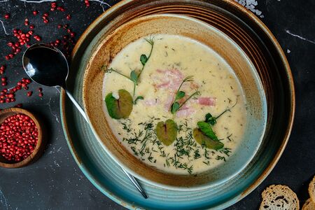 Чаудер с беконом и куриным филе