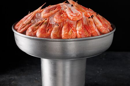 Магаданские креветки на льду