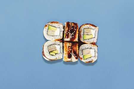 Ролл канадский