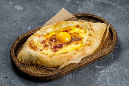 Хачапури по-аджарски со шпинатом