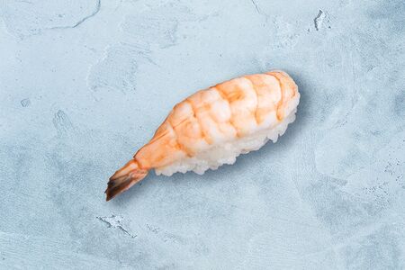 Суши с креветкой