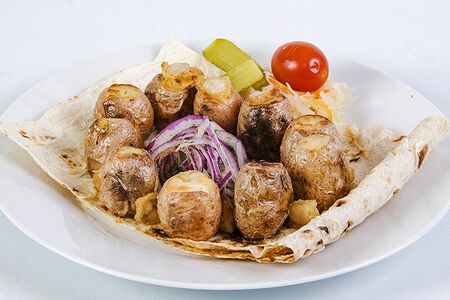 Картофель на углях с курдюком