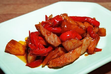 Свинина в кисло-сладком соусе