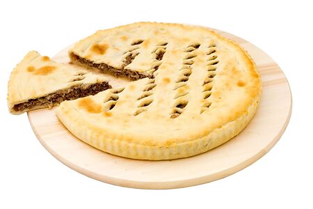 Пирог с мясом и капустой