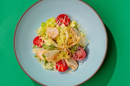 Цезарь с курицей