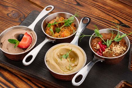 Ассорти из четырех видов закусок