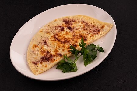 Кутаб с сыром и зеленью