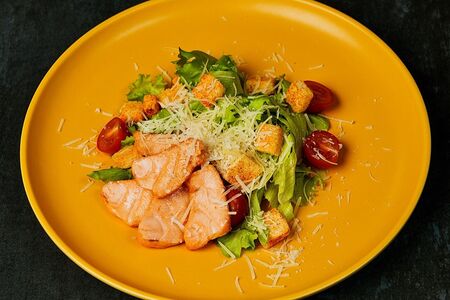 Цезарь с лососем