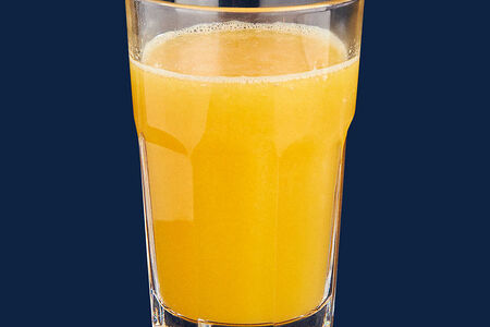 Свежевыжатый апельсиновый сок