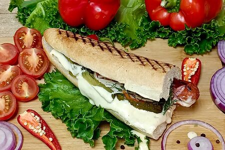 Двойной хот-дог в булке