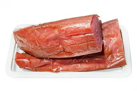 Тунец холодного копчения