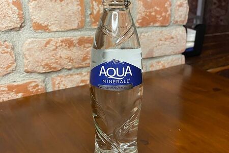Aqua Minerale c газом