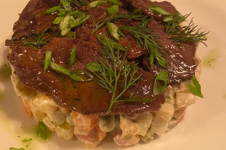 Оливье с медведем