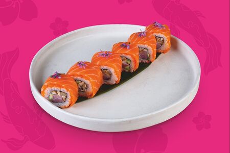 С лососем, тунцом и копченым угрем