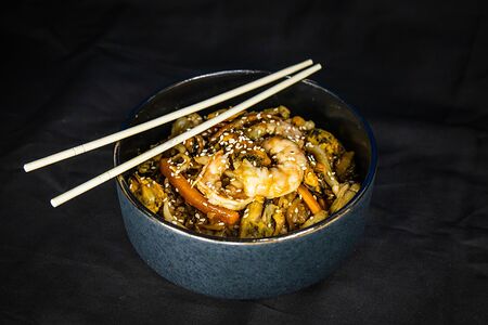 Рис wok с морепродуктами