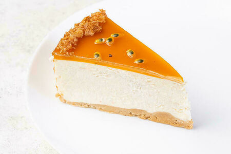 Торт Чизкейк манго-маракуйя