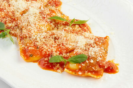 Равиоли с говядиной и таледжо