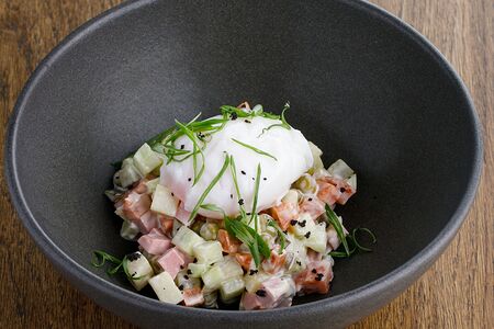 Оливье с ветчиной и индейкой