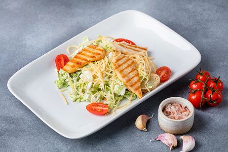 Цезарь с курицей