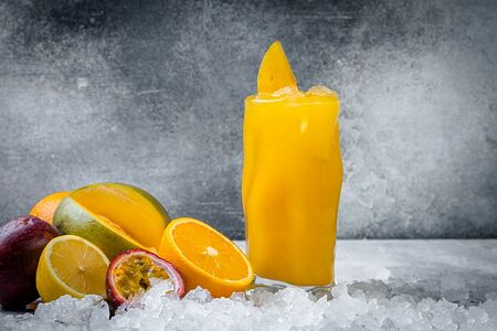 Лимонад домашний манго -маракуя