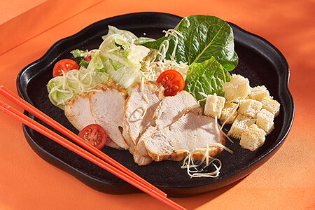 Салат Цезарь с курицей