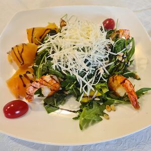 Салат Руккола с креветками