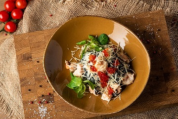 Спагетти Негро с лососем доставка