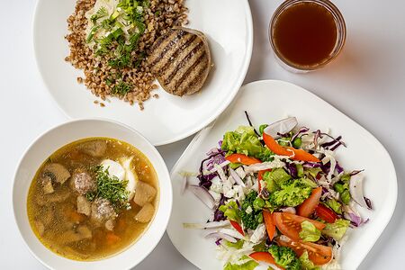 Комбо-обед Очень много еды