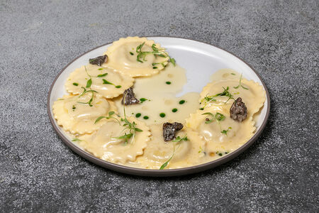 Равиоли с грибами и рикоттой