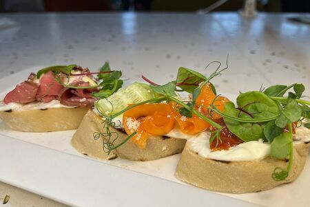 Сет из мини-брускетт