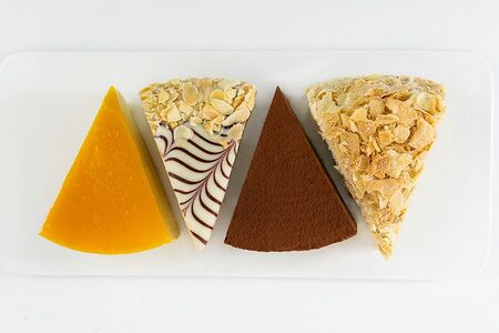 Набор тортиков из 4 кусков №1