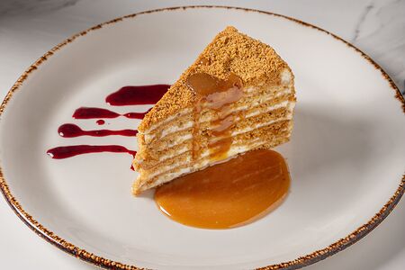 Медовик со сметанным кремом