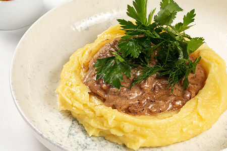 Бефстроганов из телятины