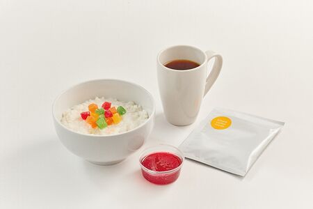 Завтрак с рисовой кашей и дрип-пакетом