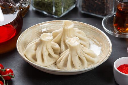 Хинкали из свинины и говядины