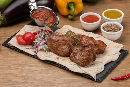 Шашлык из cвинoй шеи