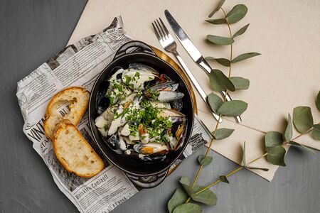 Мидии в соусе Дор Блю