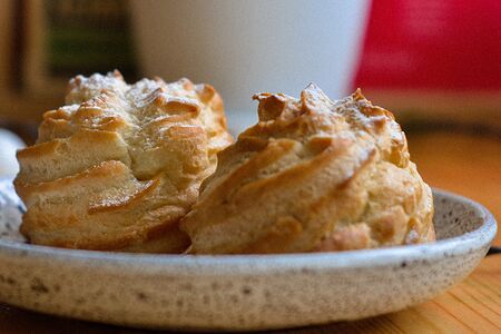 Профитроль с банановым кремом