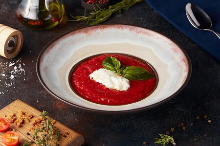 Суп томатный с сыром страчателла