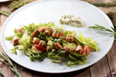 Салат Эстиво