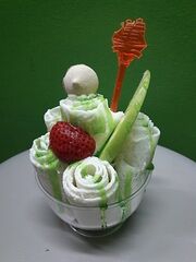 Зеленое яблоко