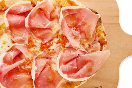 Прошутто Крудо. Pinsa